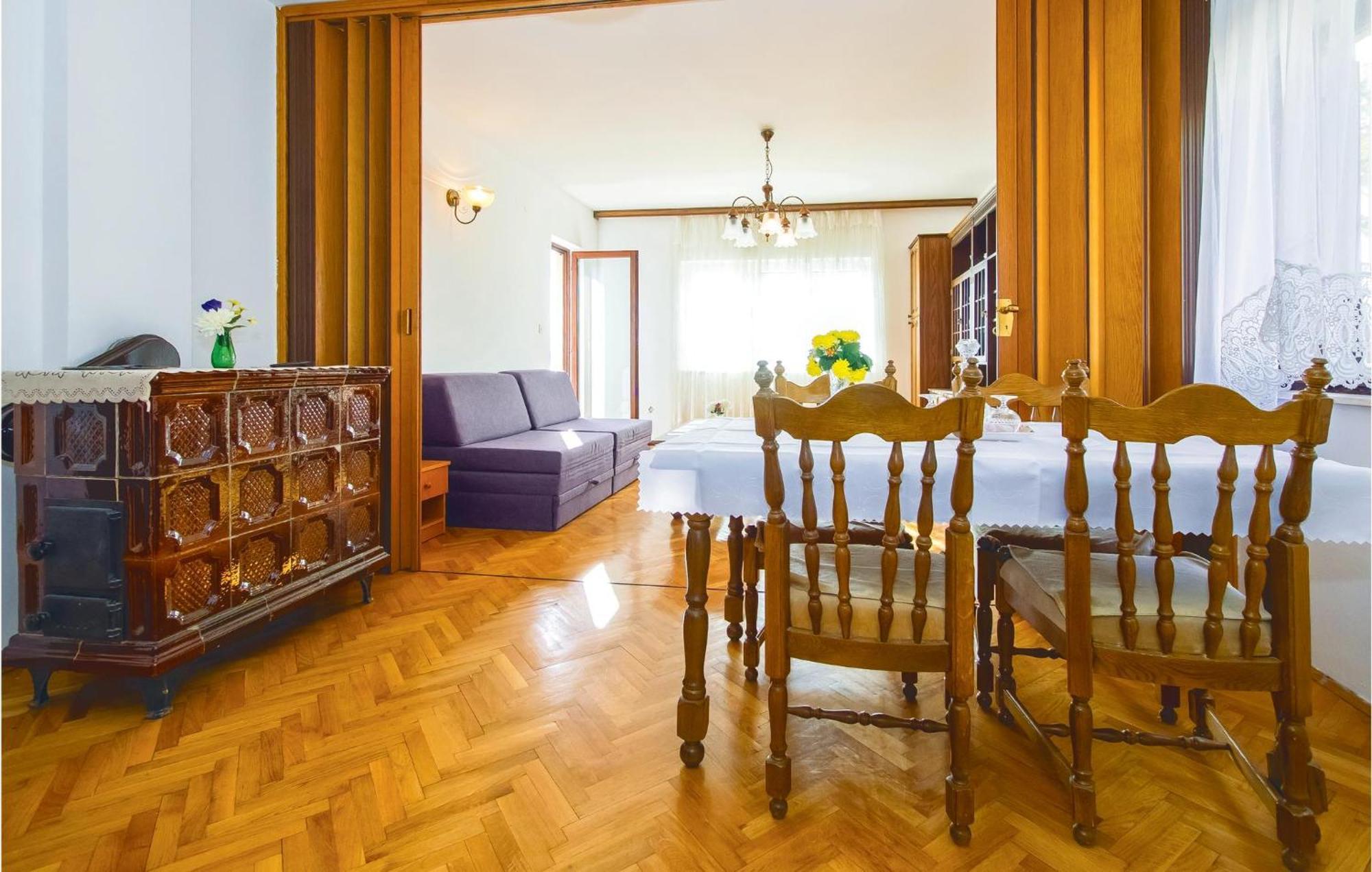Lovely Apartment In Podstrana With Kitchen 외부 사진
